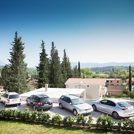 Apartments Sunny Hill Tivat Exteriör bild